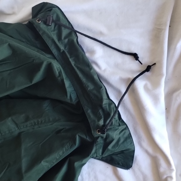 Men's Jacket made by Cobra Size:L  Color: Dark Green, Concealed Hood, pockets - Picture 13 of 13